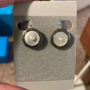 Sterling silver mother of pearl and pearl stud earrings